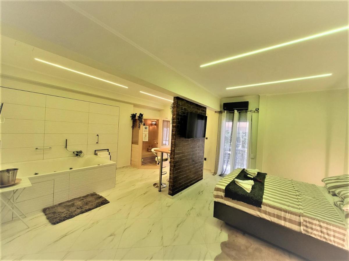 Romantic Deluxe Svite Wise Jacuzzi And Sauna Athènes Extérieur photo